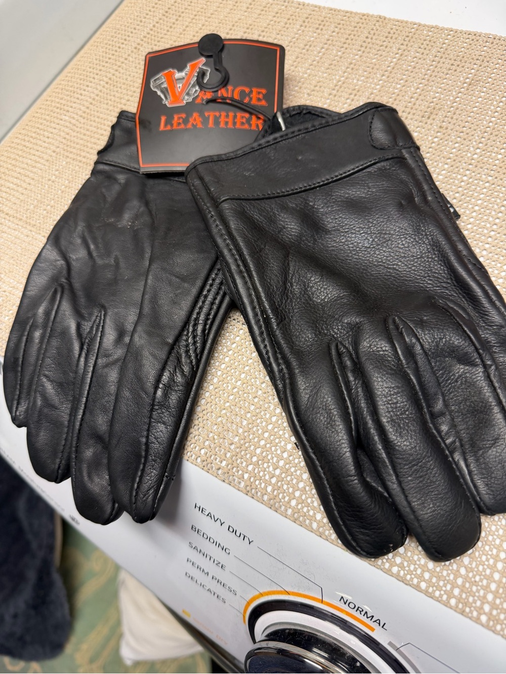 Men's Black Leather Driving Gloves